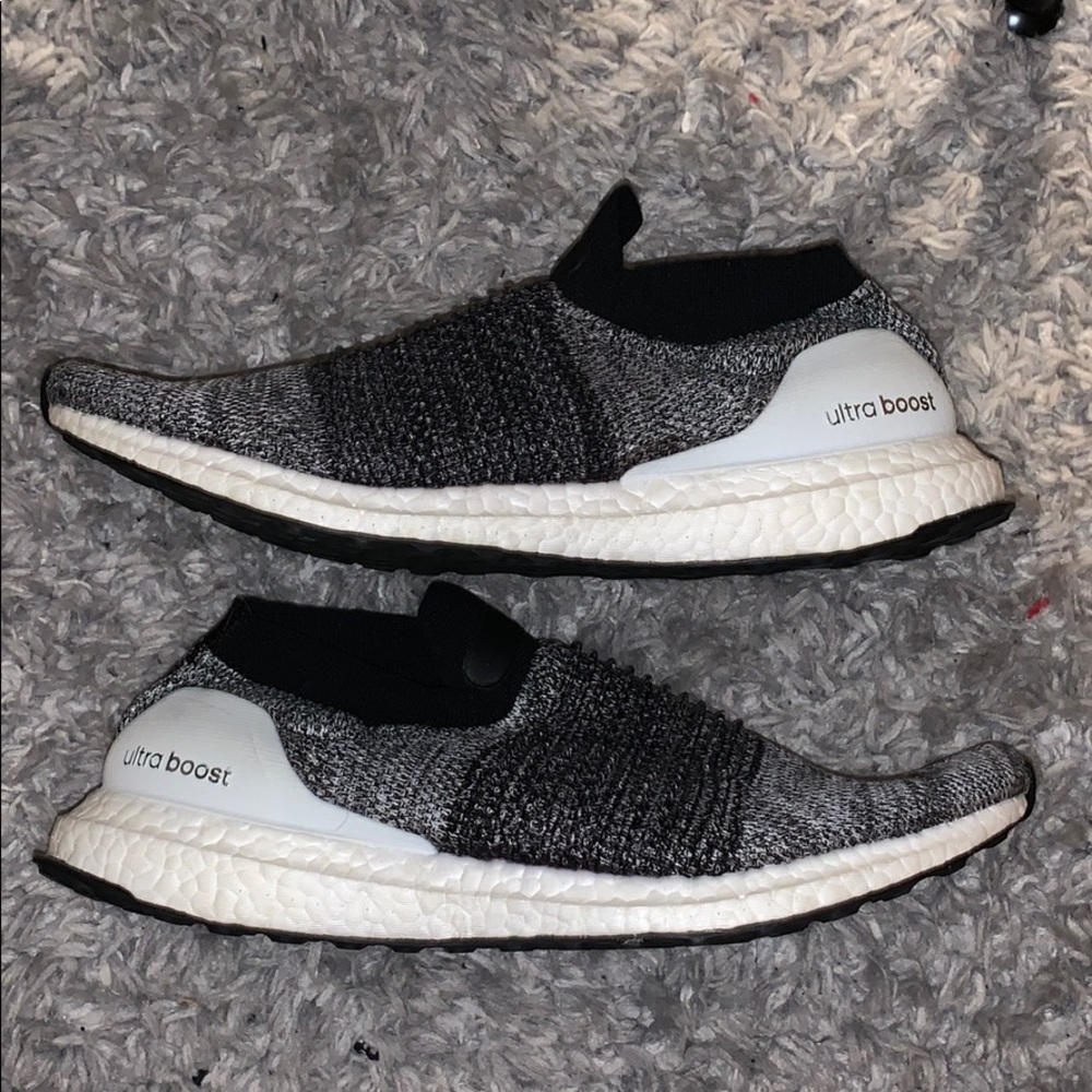 Adidas ultra boost laceless “Oreo”